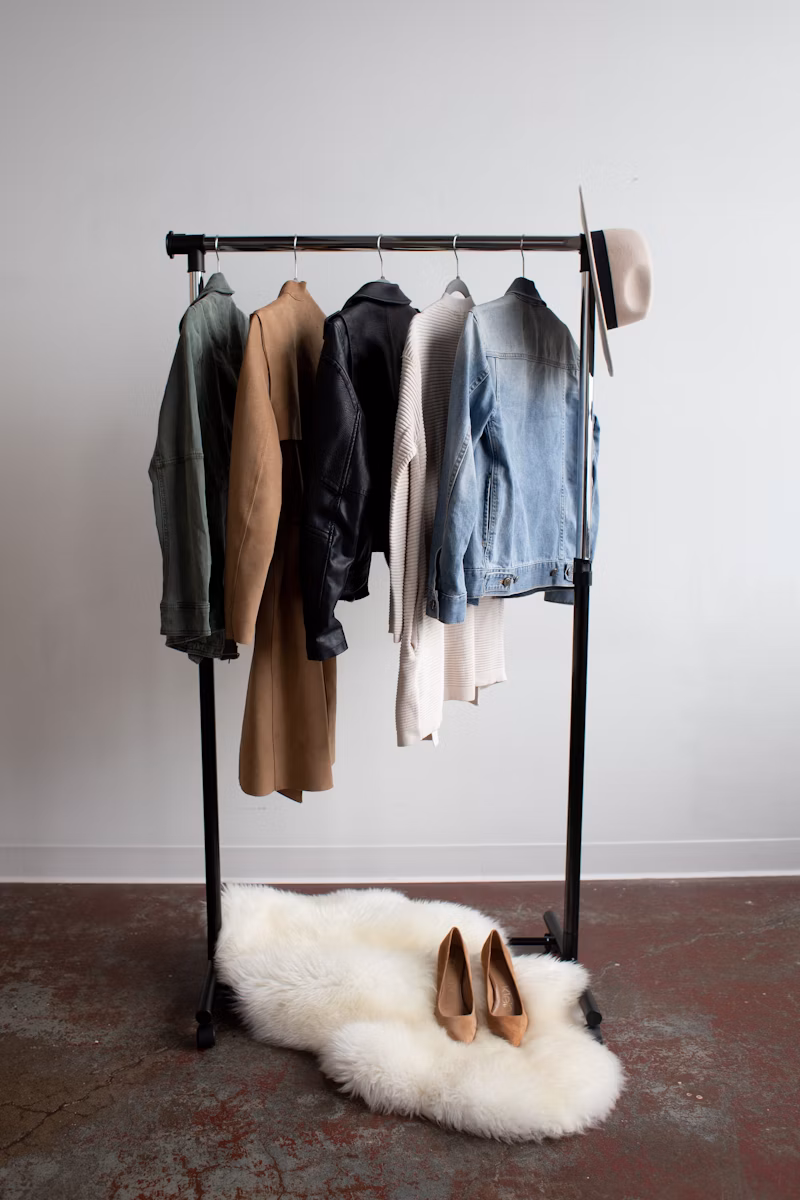 Fashion Store Showcase